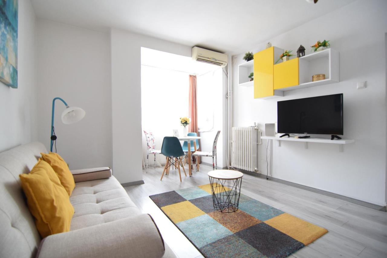 Cozy Apartment Balcescu Bukarest Eksteriør billede