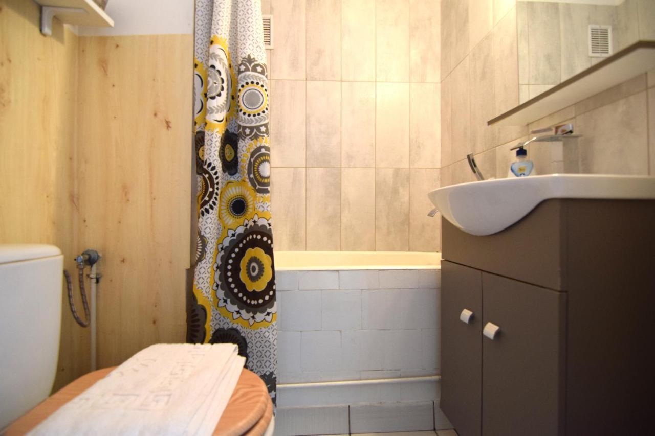 Cozy Apartment Balcescu Bukarest Eksteriør billede
