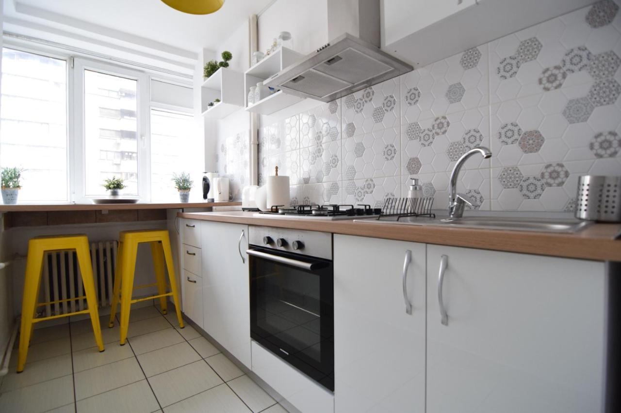 Cozy Apartment Balcescu Bukarest Eksteriør billede