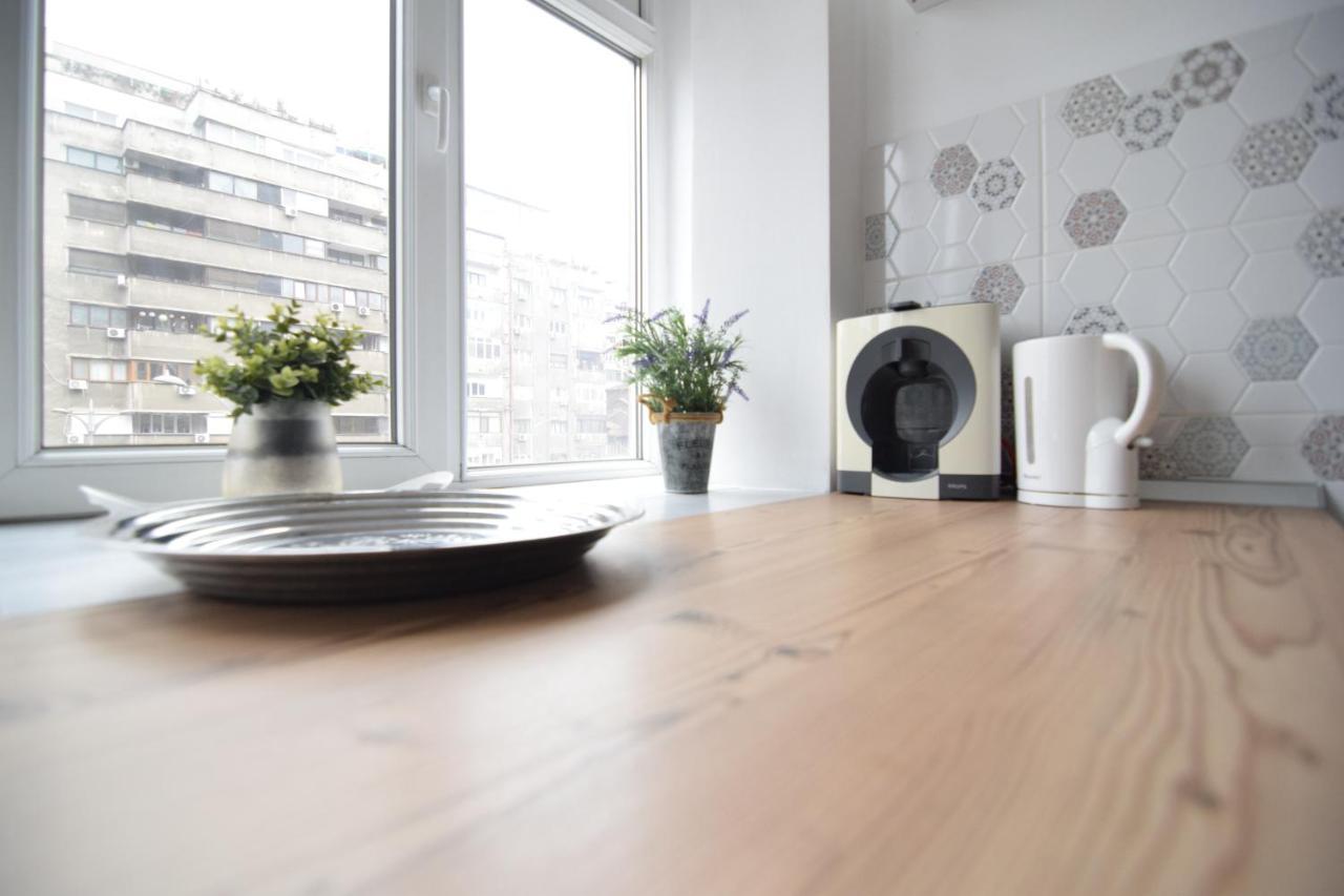 Cozy Apartment Balcescu Bukarest Eksteriør billede
